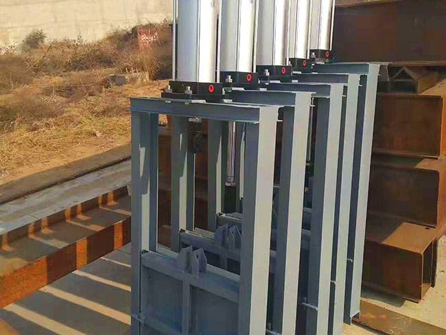 氣動(dòng)機(jī)閘一體鋼閘門